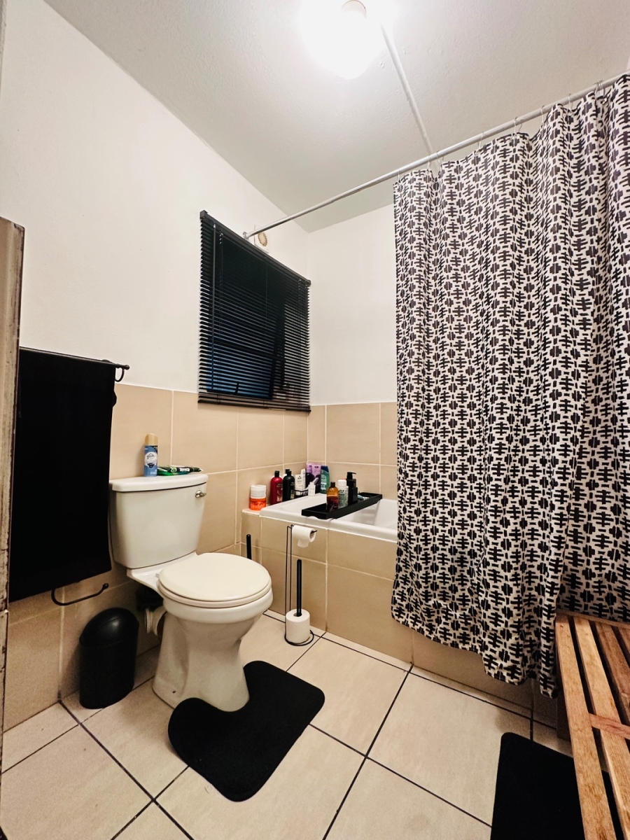 2 Bedroom Property for Sale in Parklands Western Cape
